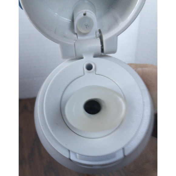 Britta Premium Filtering Water Bottle - Picture 5 of 5